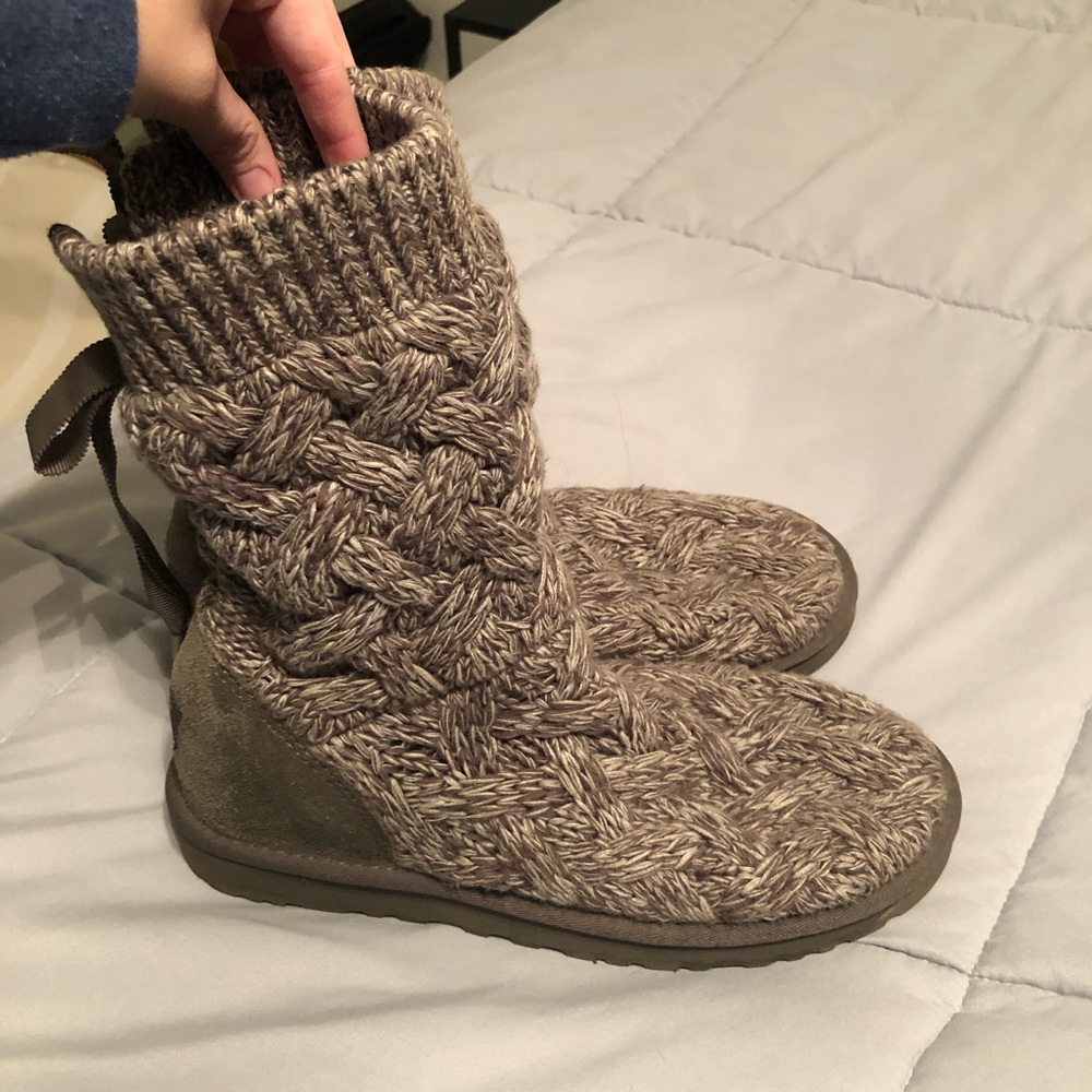 UGG knit boots with bow
